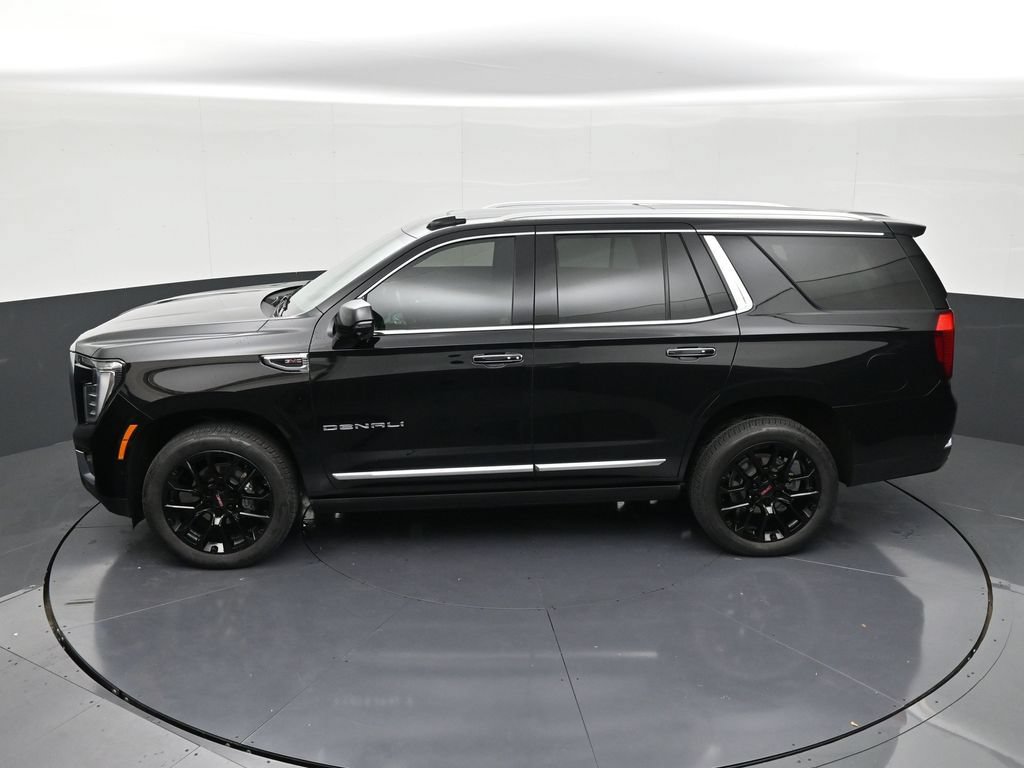 Used 2025 GMC Yukon Denali w/ Sun & Power Step Package RWD image 14