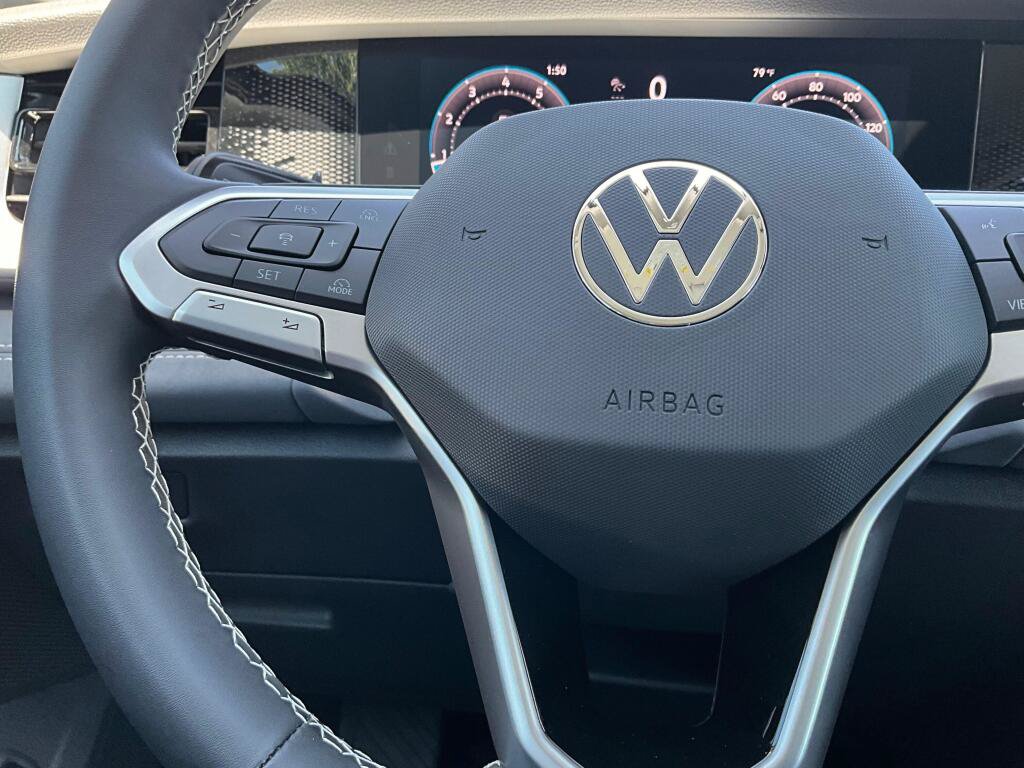 New 2026 Volkswagen Tiguan SE AWD/4WD image 22