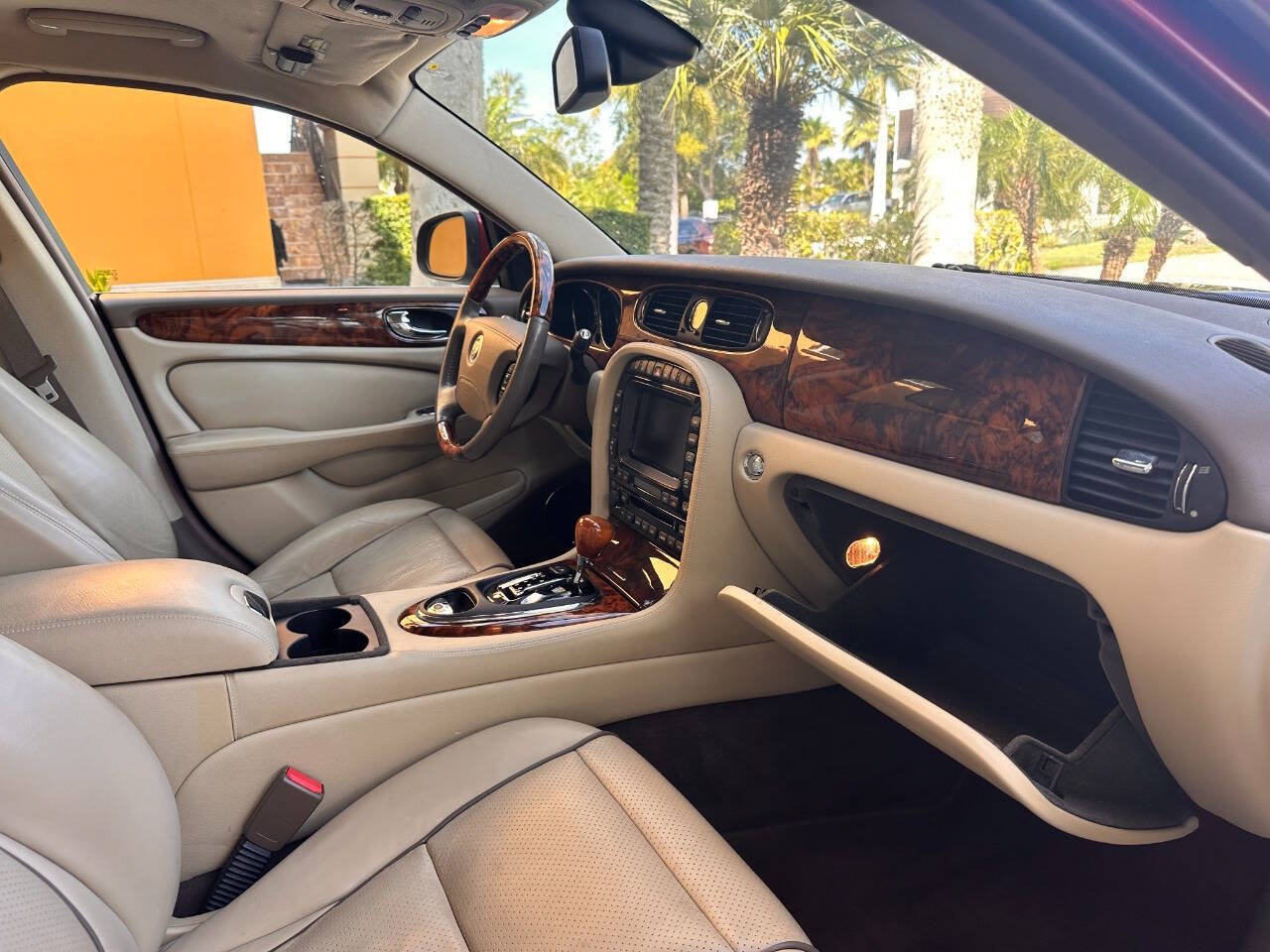 Used 2008 Jaguar XJ8 RWD image 58