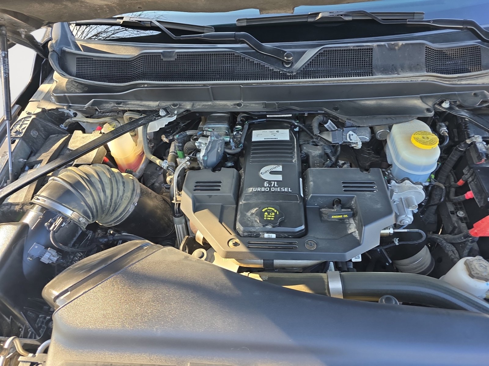 Used 2024 RAM 3500 Laramie w/ Towing Technology Group image 29