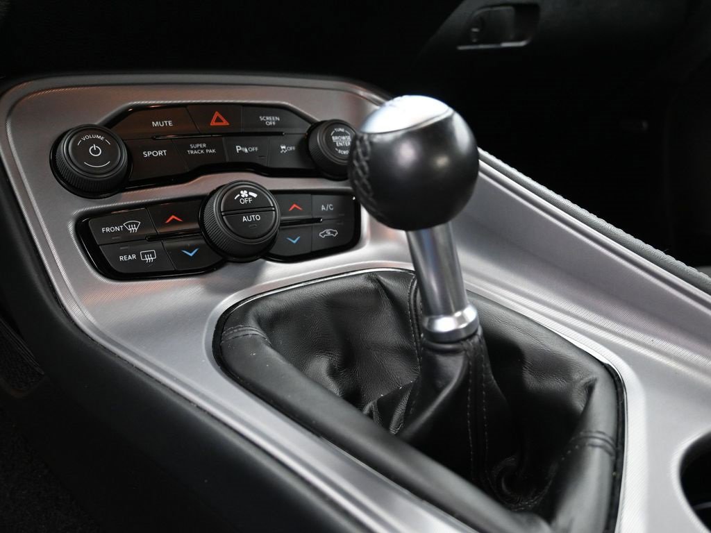 Used 2023 Dodge Challenger R/T image 18