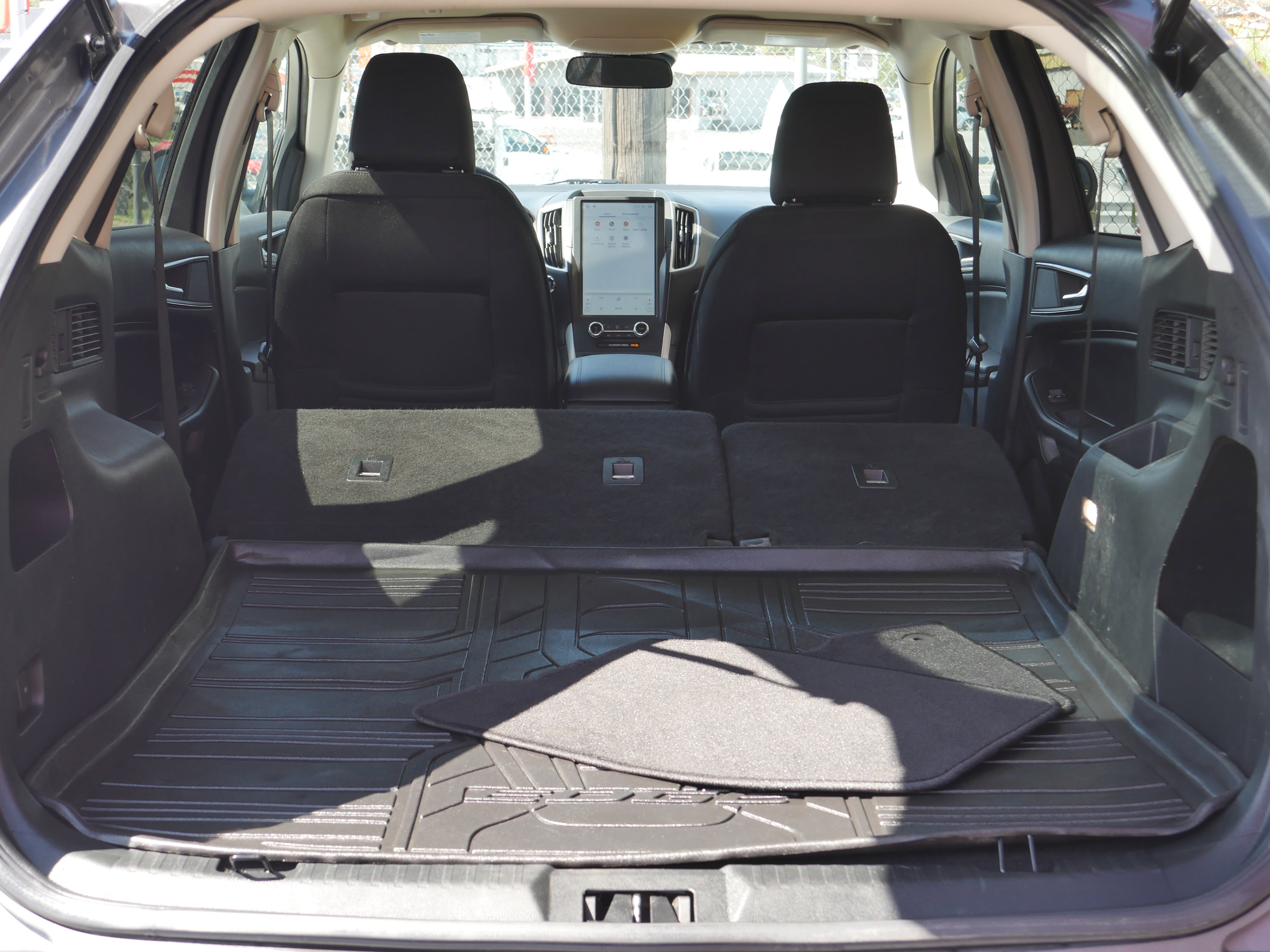 Certified 2022 Ford Edge SE w/ Black Appearance Package AWD/4WD image 22
