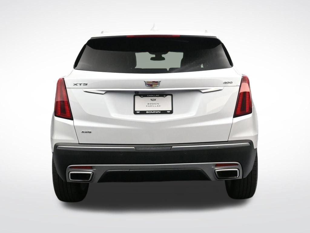 Certified 2025 Cadillac XT5 Premium Luxury AWD/4WD image 4