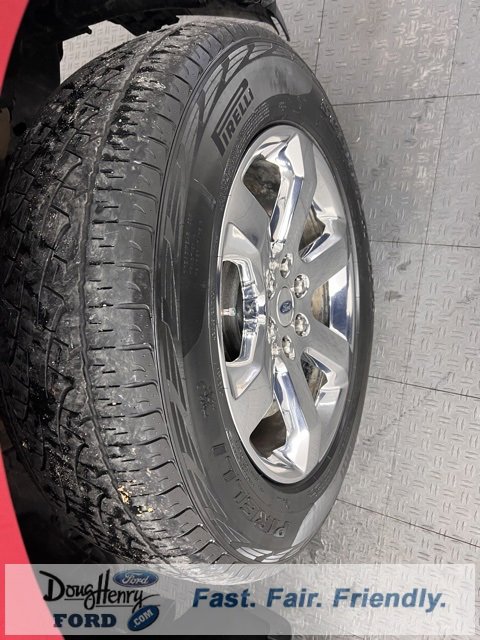 Used 2022 Ford F150 Lariat w/ Max Trailer Tow Package image 16