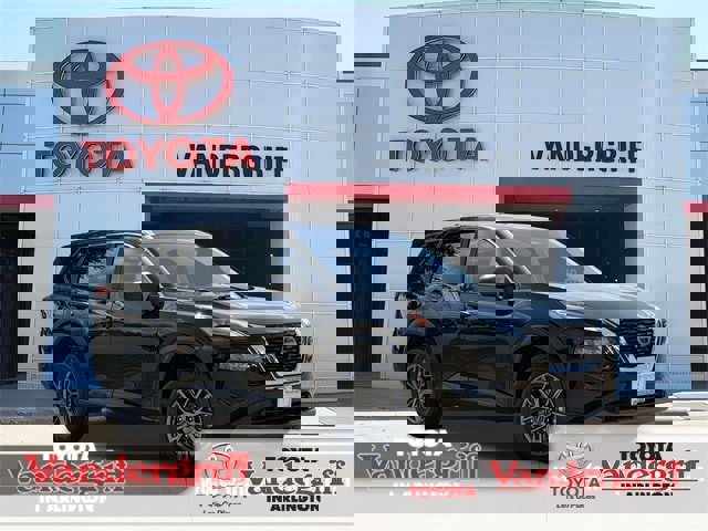Used 2023 Nissan Rogue S