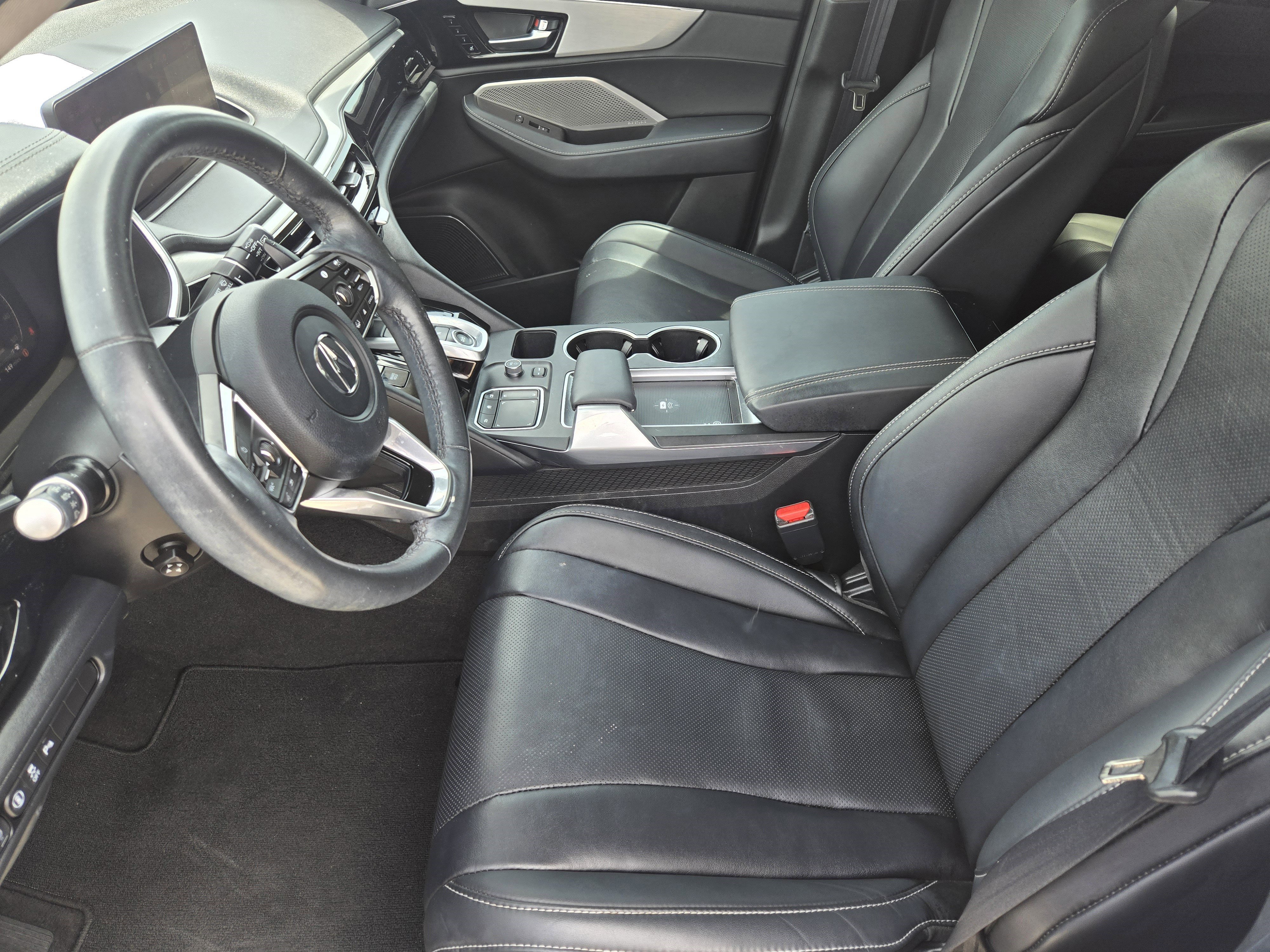 Certified 2023 Acura MDX FWD w/ Technology Package image 6