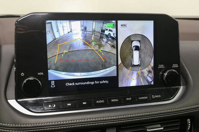 Used 2023 Nissan Rogue Platinum w/ Platinum Premium Package AWD/4WD image 24