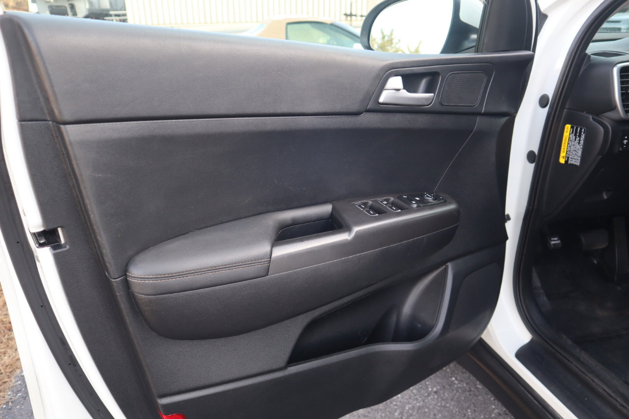 Used 2019 Kia Sportage LX image 44