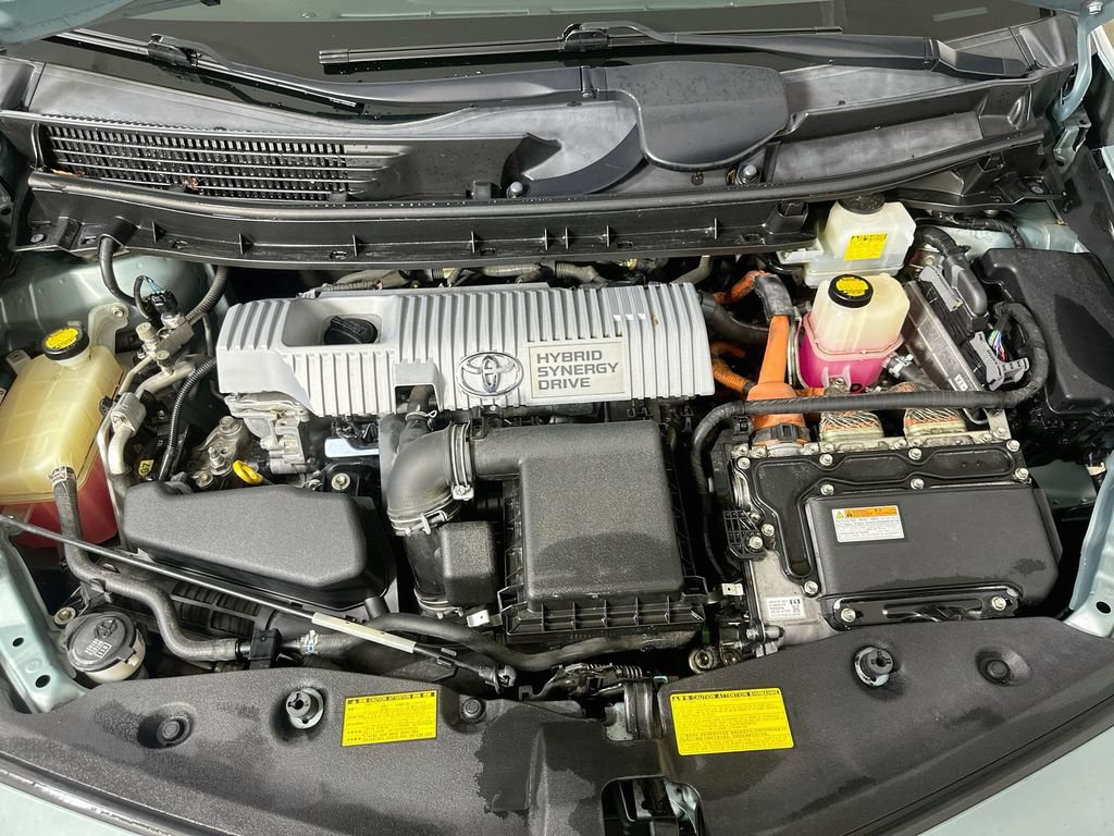 Used 2014 Toyota Prius V Three FWD image 9