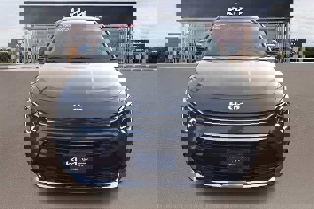 New 2025 Kia Niro EX Touring image 8