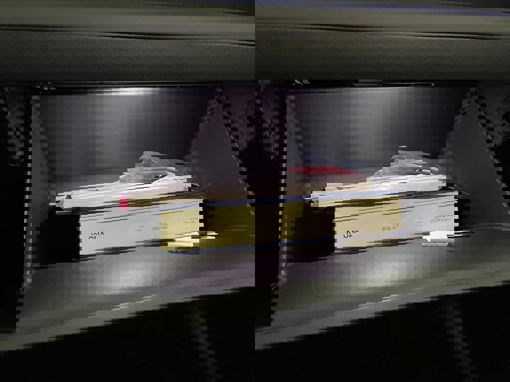 Certified 2025 Hyundai Kona Limited image 27