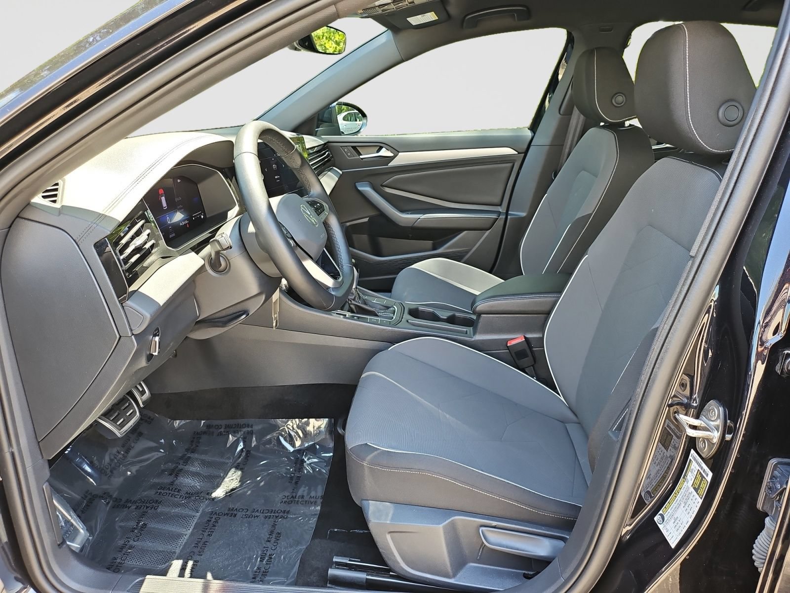 Used 2025 Volkswagen Jetta Sport FWD image 20