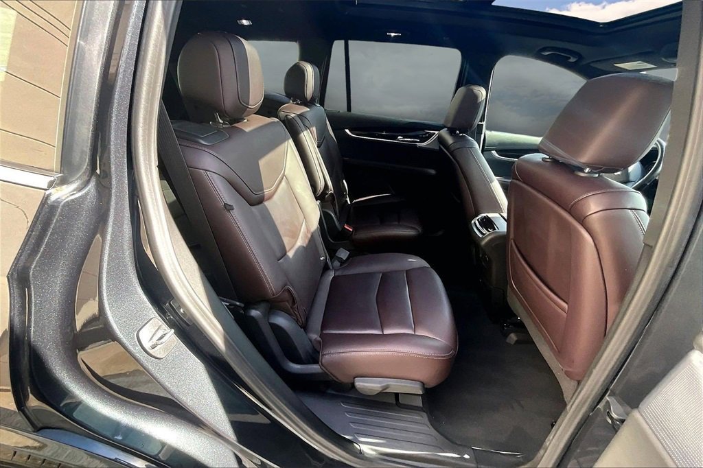 Used 2022 Cadillac XT6 Premium Luxury w/ Technology Package image 25