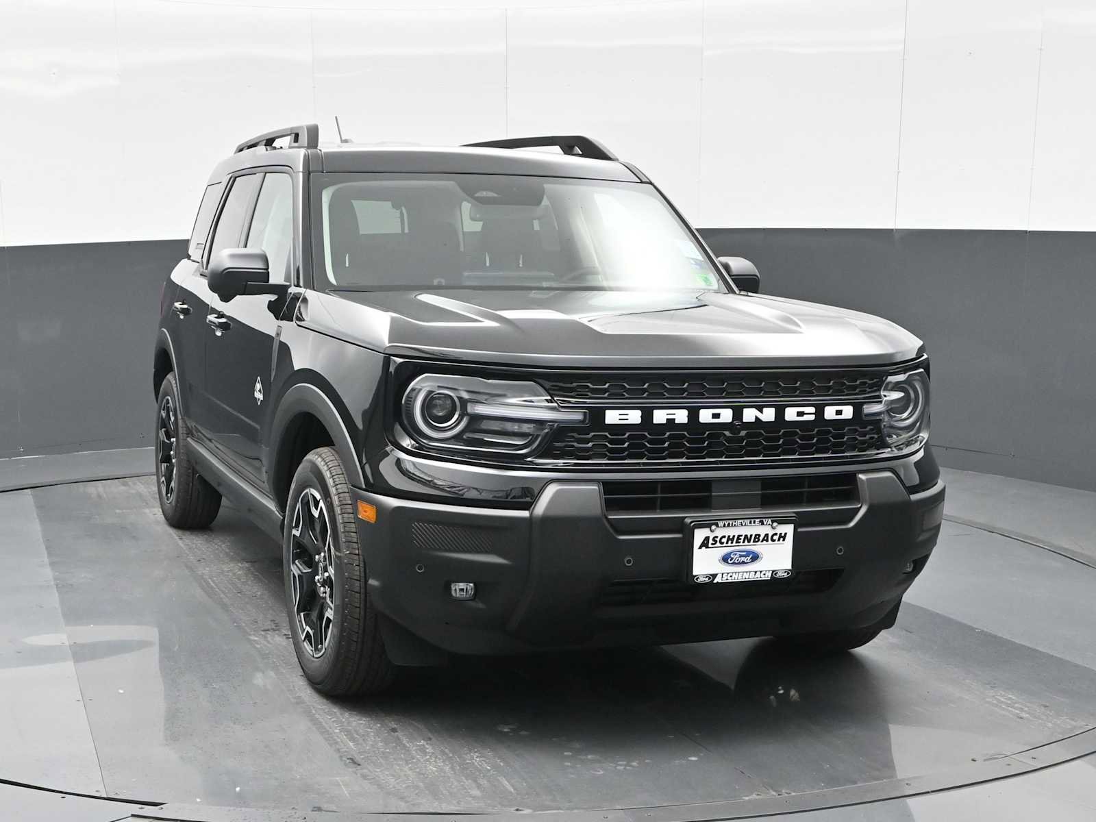 New 2025 Ford Bronco Sport Outer Banks w/ Outer Banks Tech Package+ image 2