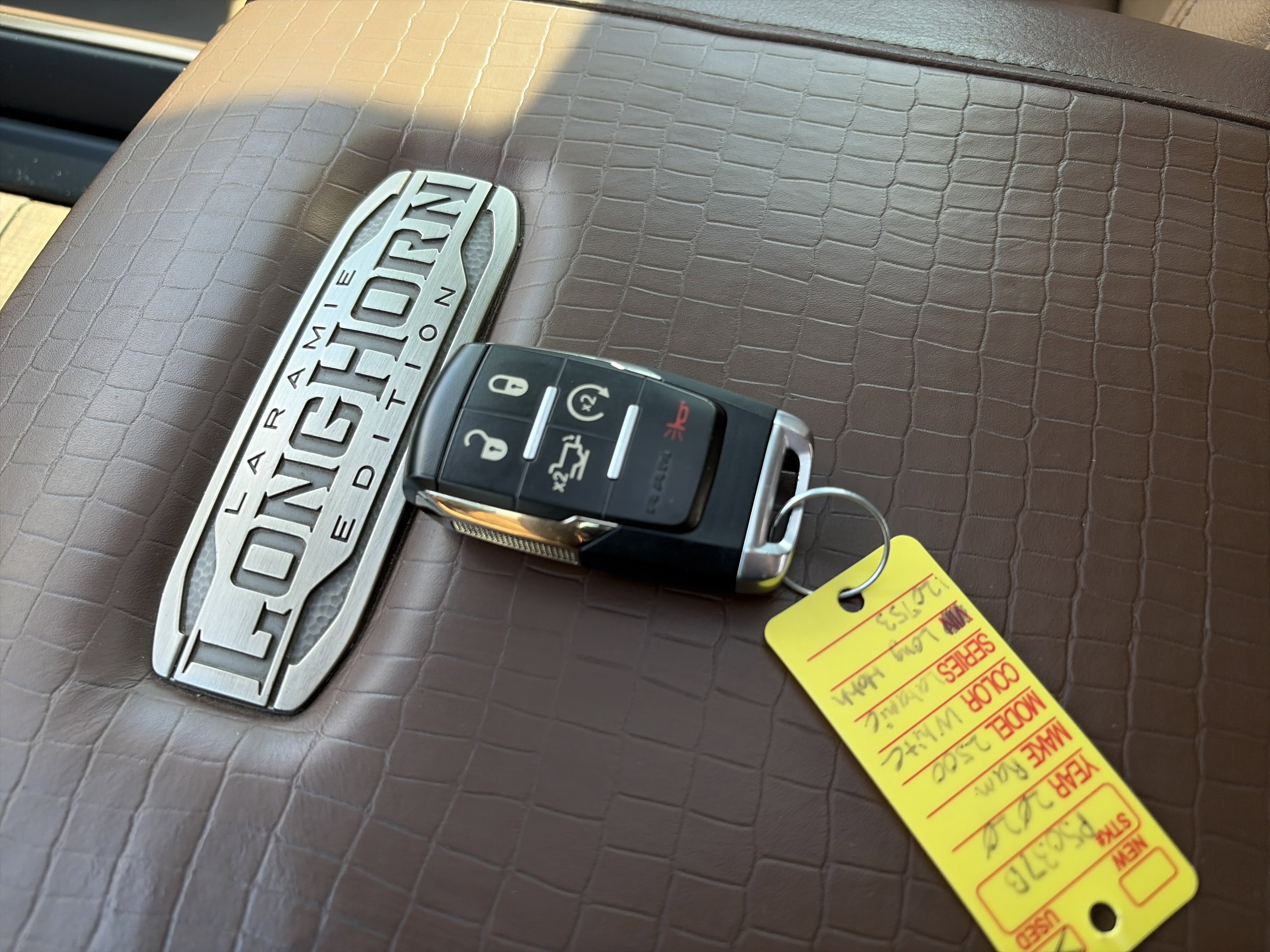 Used 2020 RAM 2500 Limited image 30