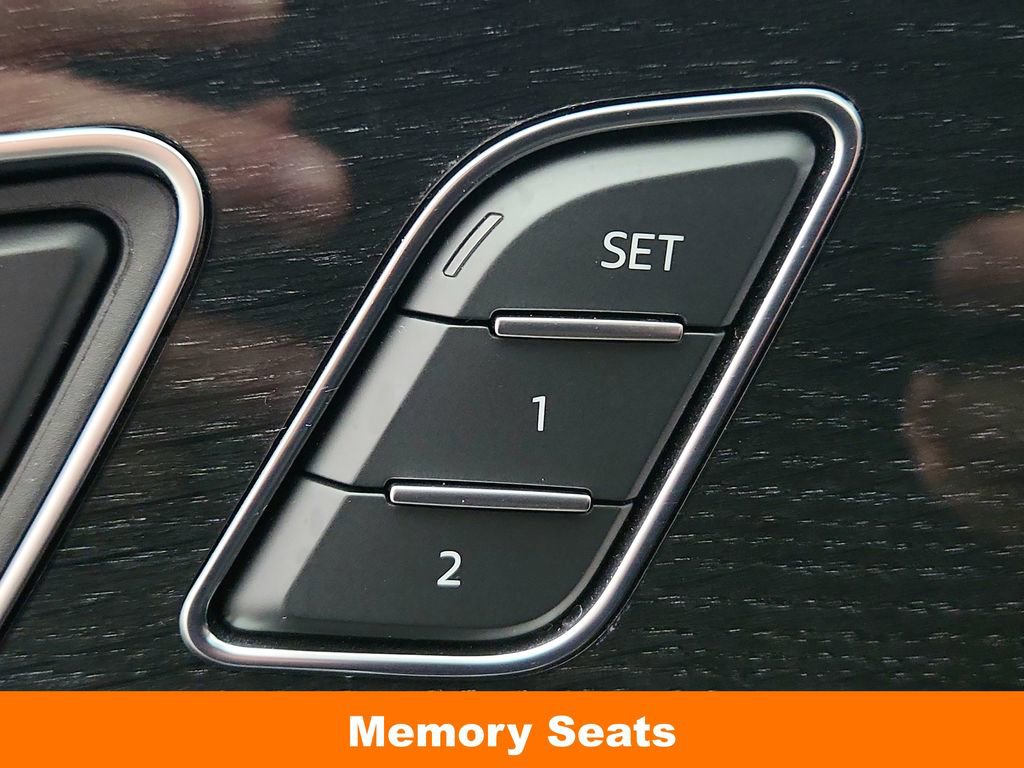 Used 2019 Audi Q8 Premium Plus w/ Premium Plus AWD/4WD image 23