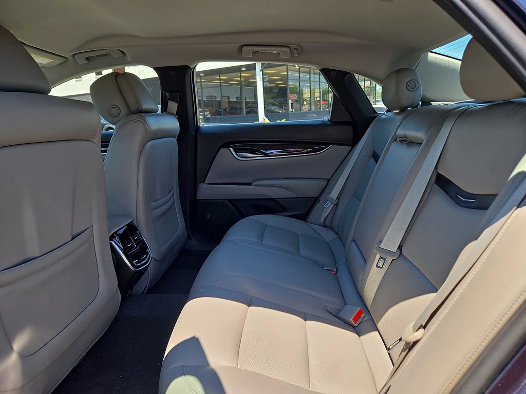 Used 2013 Cadillac XTS Premium AWD/4WD image 11