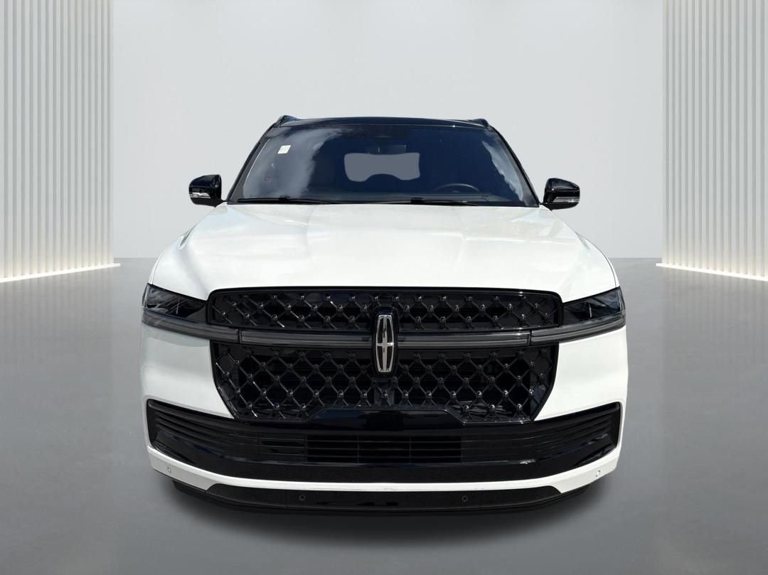 Used 2025 Lincoln Navigator L Black Label image 2