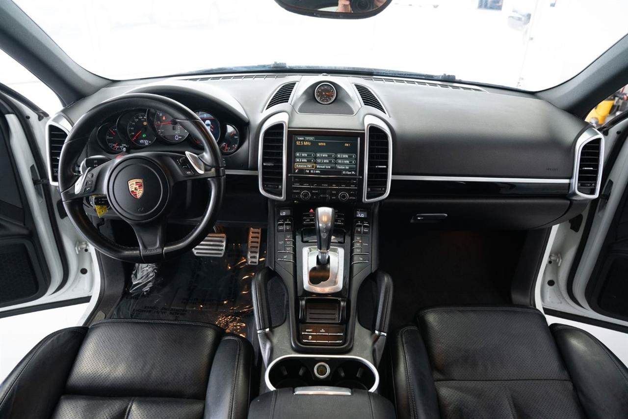 Used 2014 Porsche Cayenne S AWD/4WD image 15