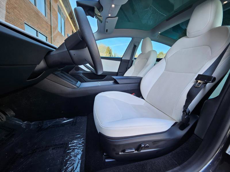 Used 2024 Tesla Model 3 Long Range image 36
