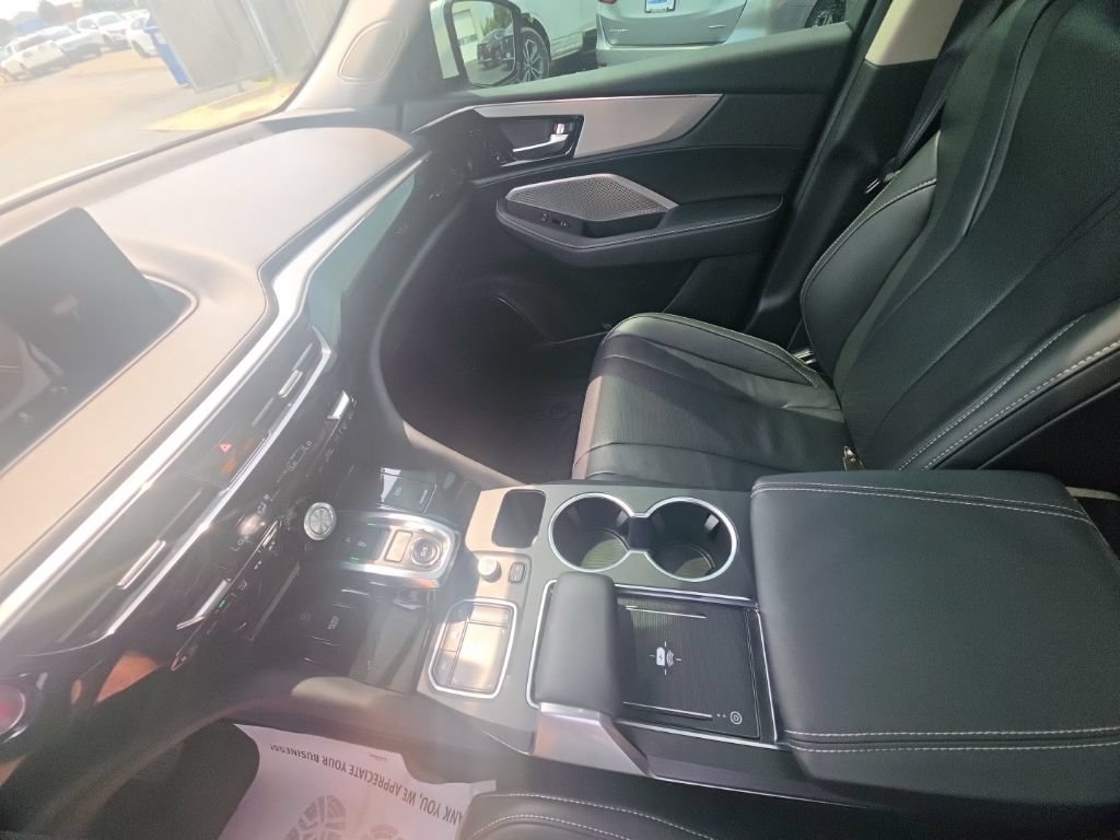 Certified 2024 Acura MDX SH-AWD w/ Technology Package image 23