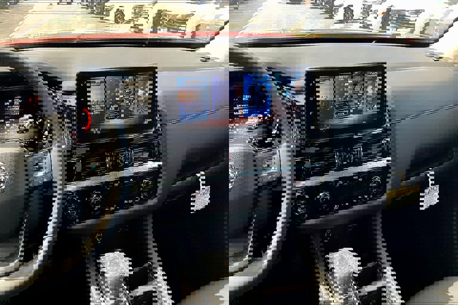 New 2026 Nissan Pathfinder SL image 6