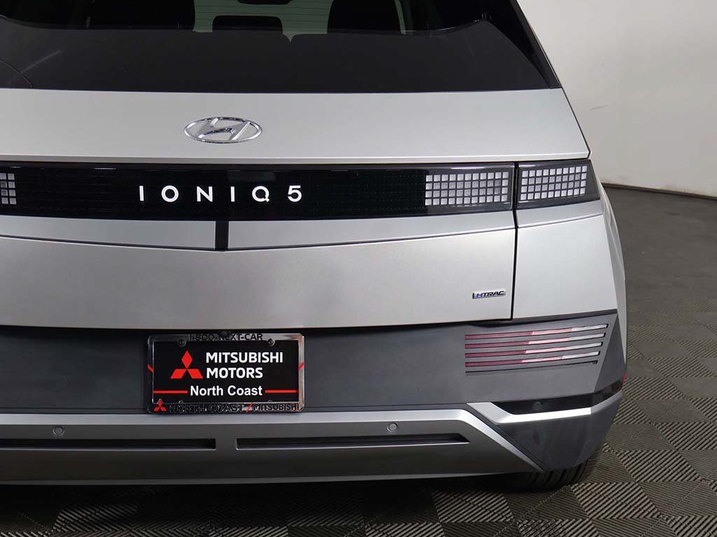 Used 2024 Hyundai Ioniq 5 SEL AWD/4WD image 17
