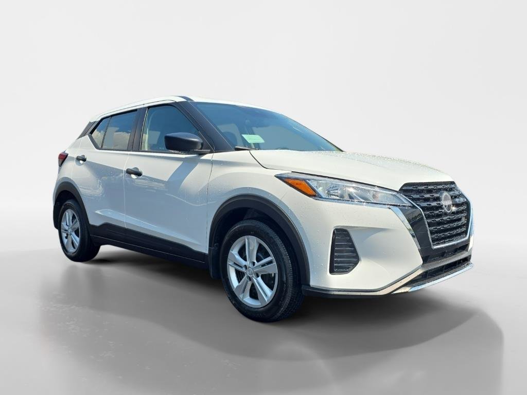 New 2025 Nissan Kicks Play S image 7