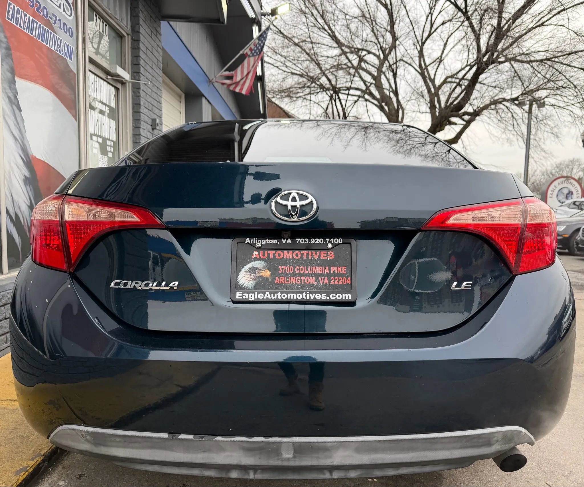 Used 2018 Toyota Corolla LE image 4