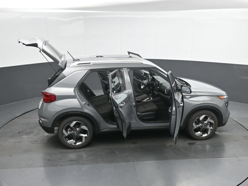 Certified 2023 Hyundai Venue SEL FWD image 50