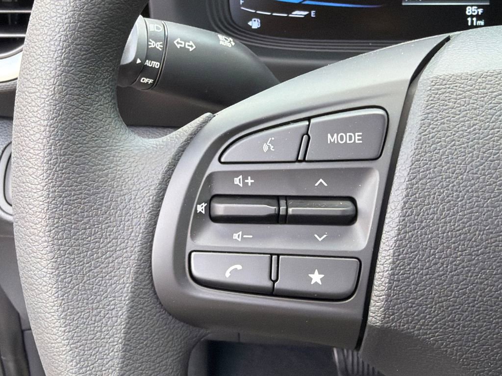 New 2026 Hyundai Venue SE image 24