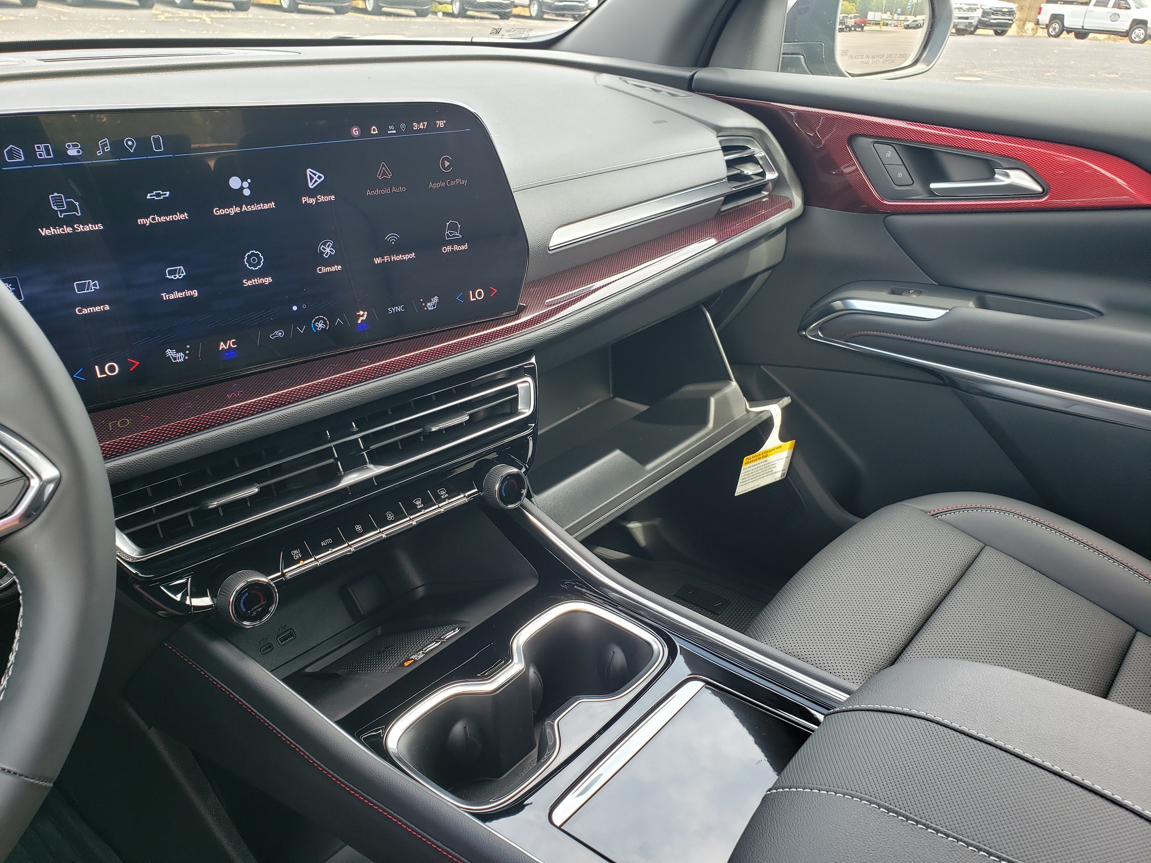 New 2026 Chevrolet Traverse Z71 w/ Driver Confidence Package AWD/4WD image 22