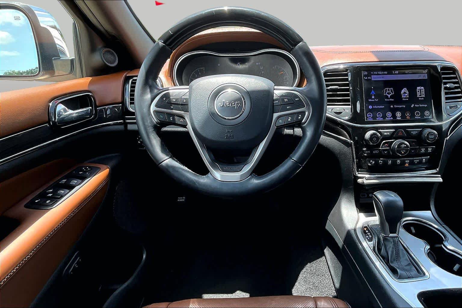 Used 2020 Jeep Grand Cherokee Overland RWD image 6