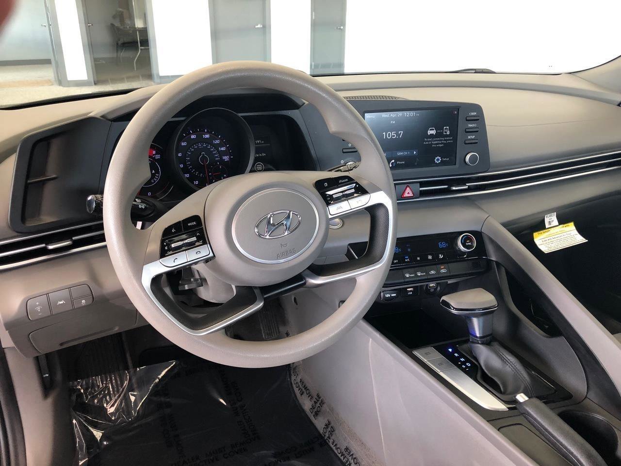 Used 2021 Hyundai Elantra SEL FWD image 12