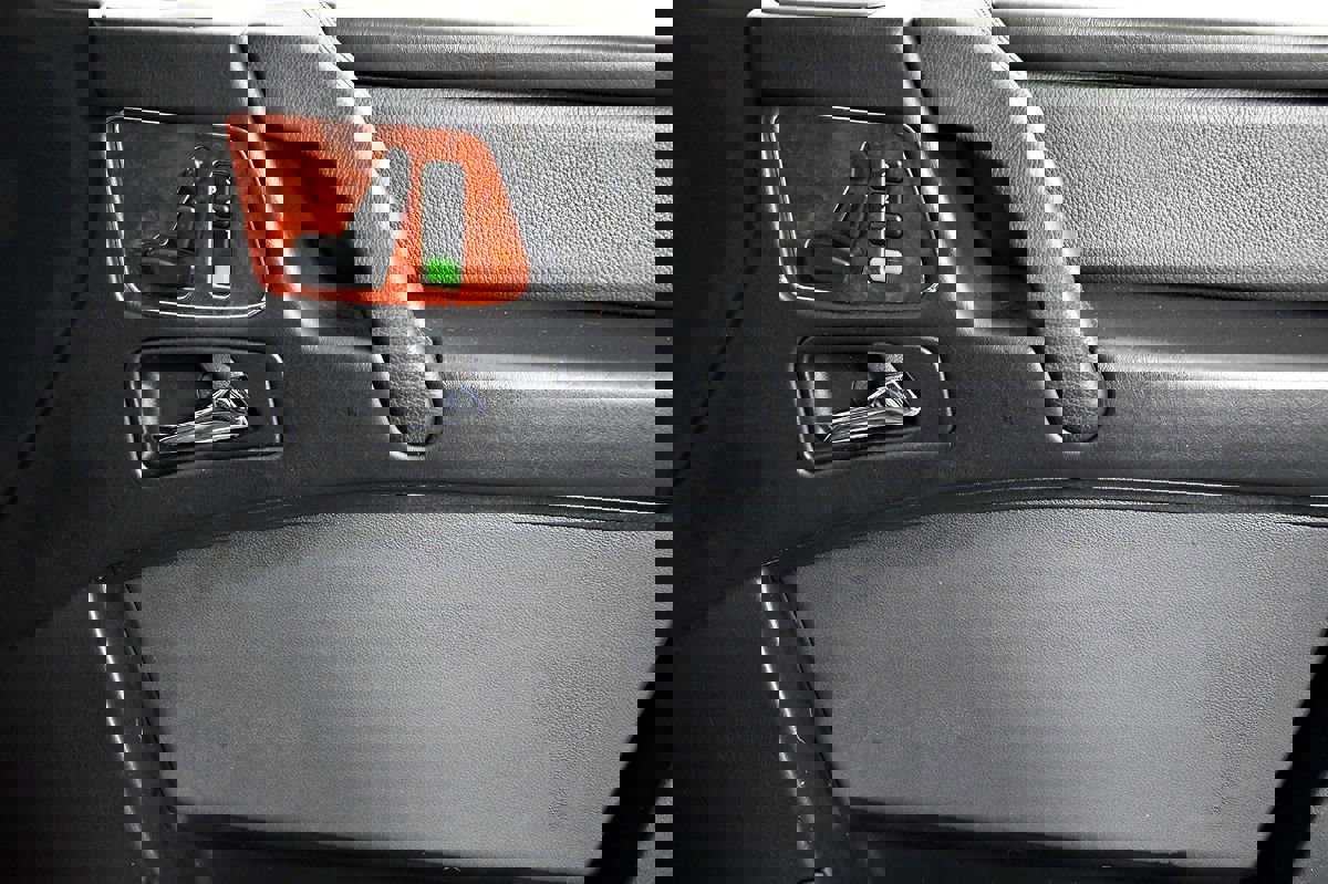 Used 2012 Mercedes-Benz G 550 SUV image 43