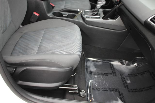 Used 2024 Kia Seltos LX AWD/4WD image 13