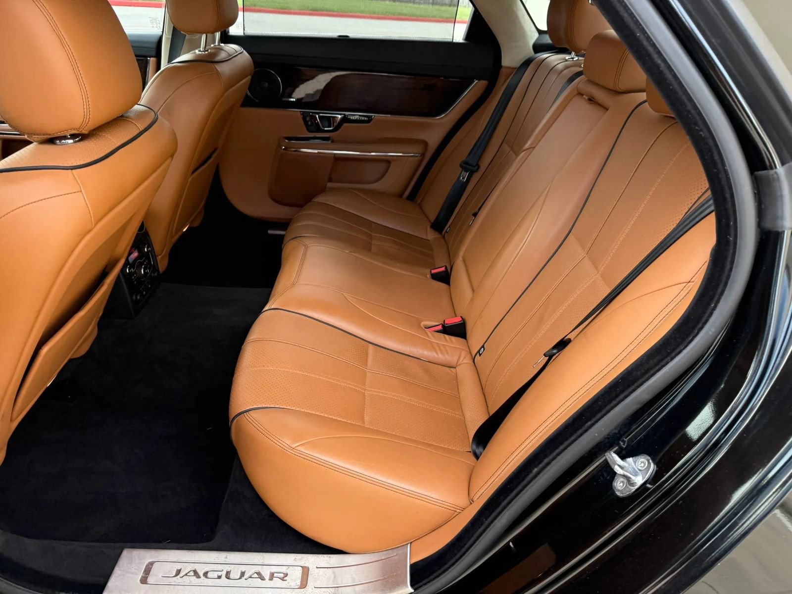 Used 2015 Jaguar XJ L Portfolio AWD/4WD image 16