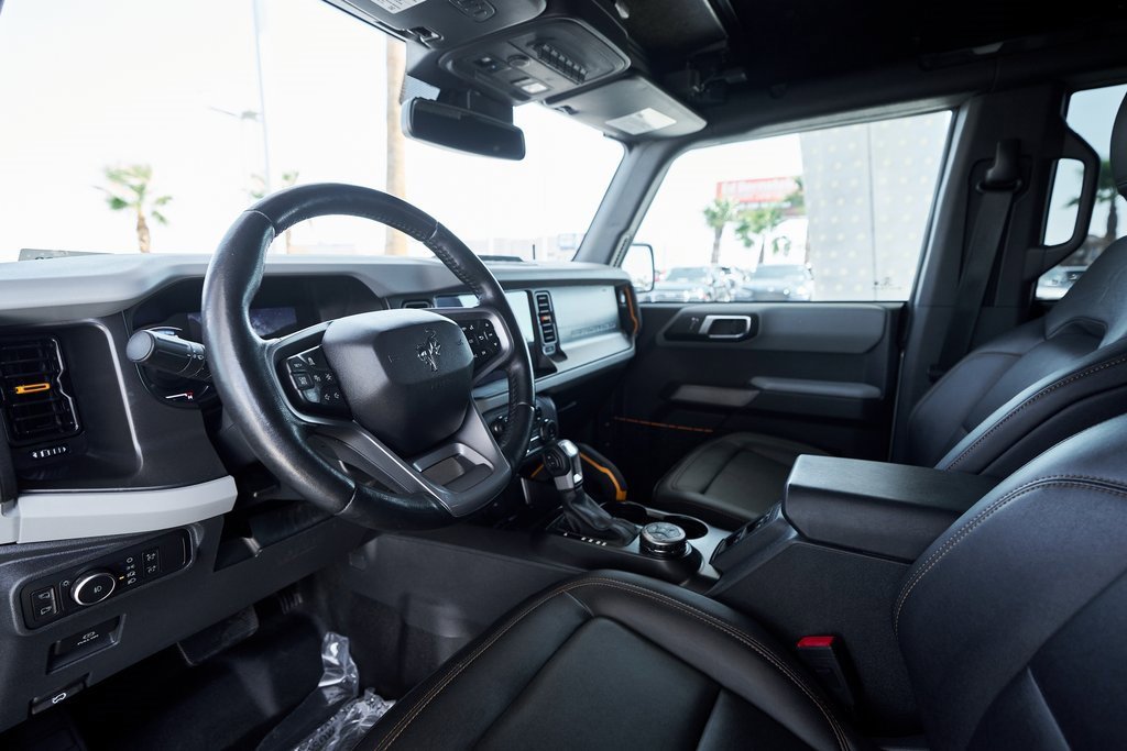 Used 2022 Ford Bronco Badlands image 2