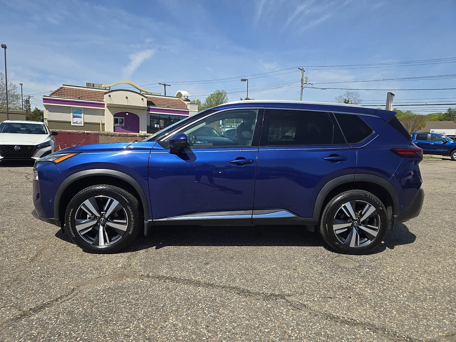 Used 2023 Nissan Rogue SL w/ SL Premium Package AWD/4WD image 8
