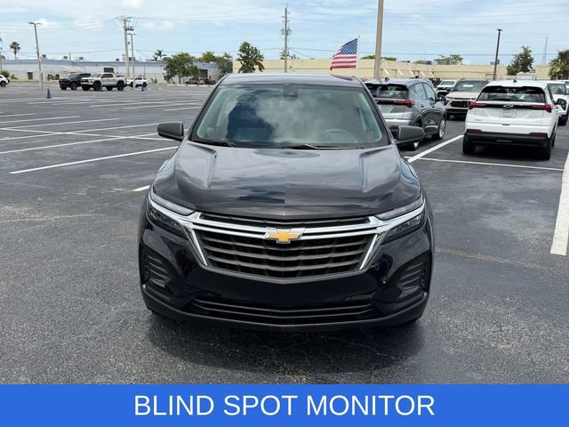 Used 2024 Chevrolet Equinox LS w/ LS Convenience Package FWD image 2