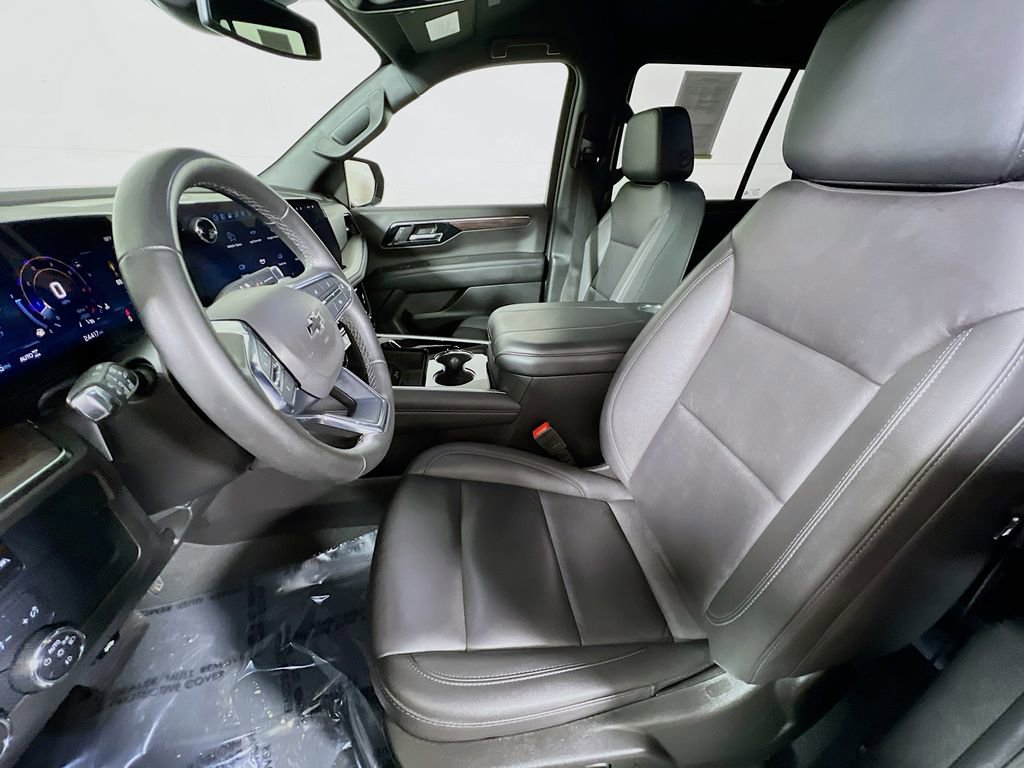 Used 2025 Chevrolet Tahoe Z71 image 17