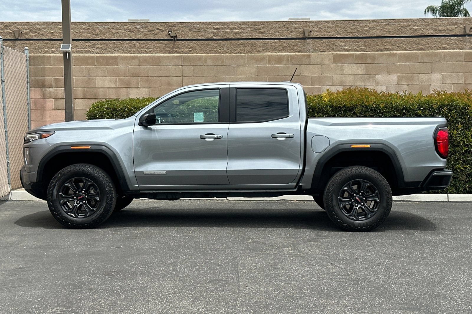 Used 2025 GMC Canyon Elevation RWD image 7