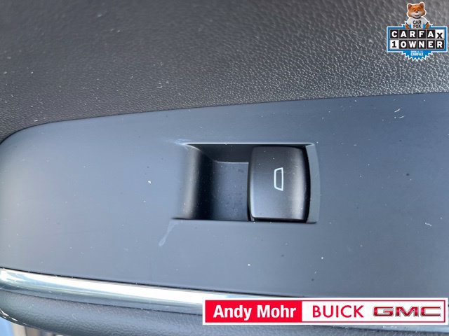 Used 2026 GMC Acadia Elevation w/ Elevation Premium Package FWD image 44