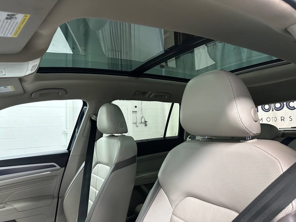 Used 2021 Volkswagen Atlas SEL Premium AWD/4WD image 36