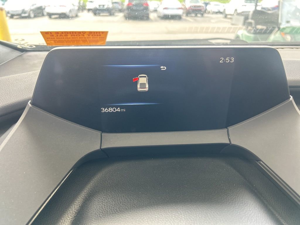 Used 2024 Toyota Prius LE image 3