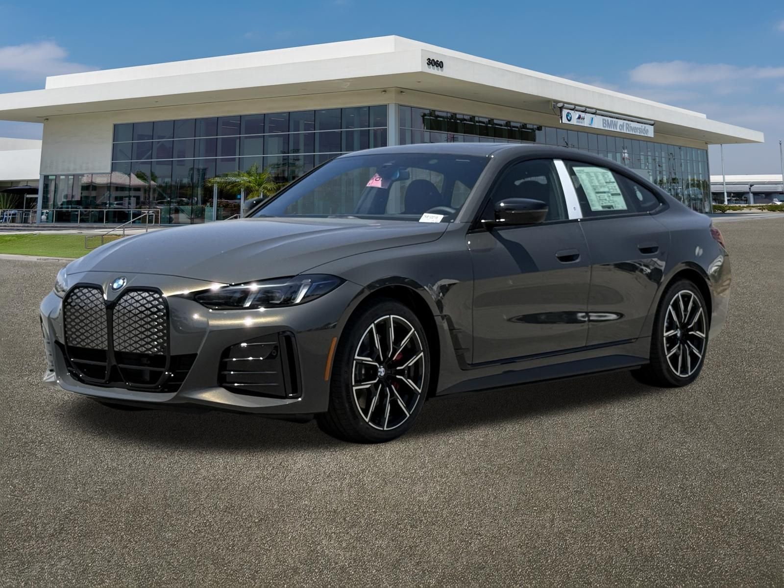 New 2026 BMW i4 eDrive40 w/ M Sport Package RWD image 4