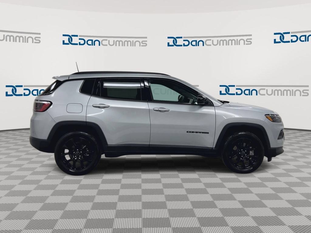 New 2026 Jeep Compass Latitude AWD/4WD image 9