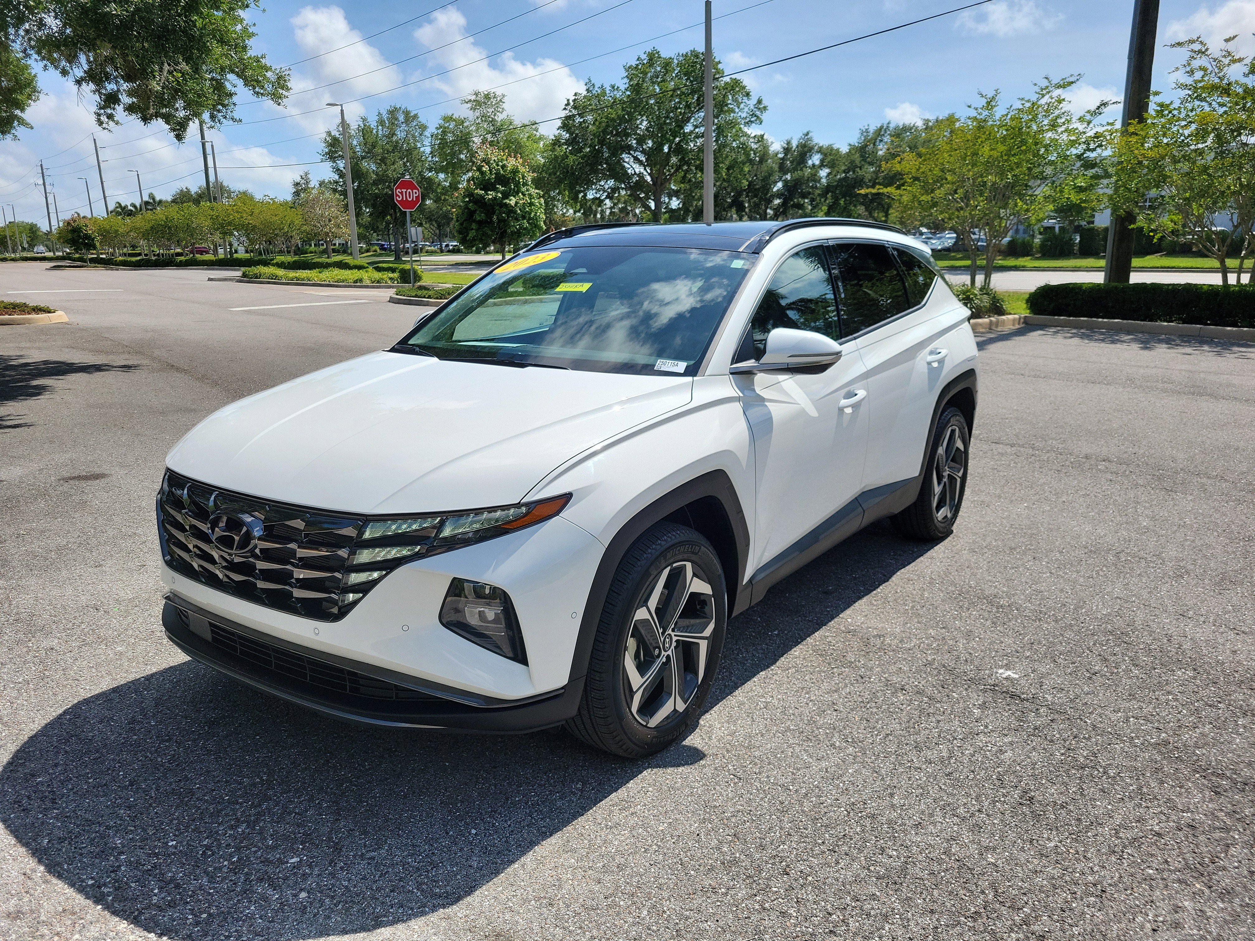 Used 2023 Hyundai Tucson Limited AWD/4WD image 8