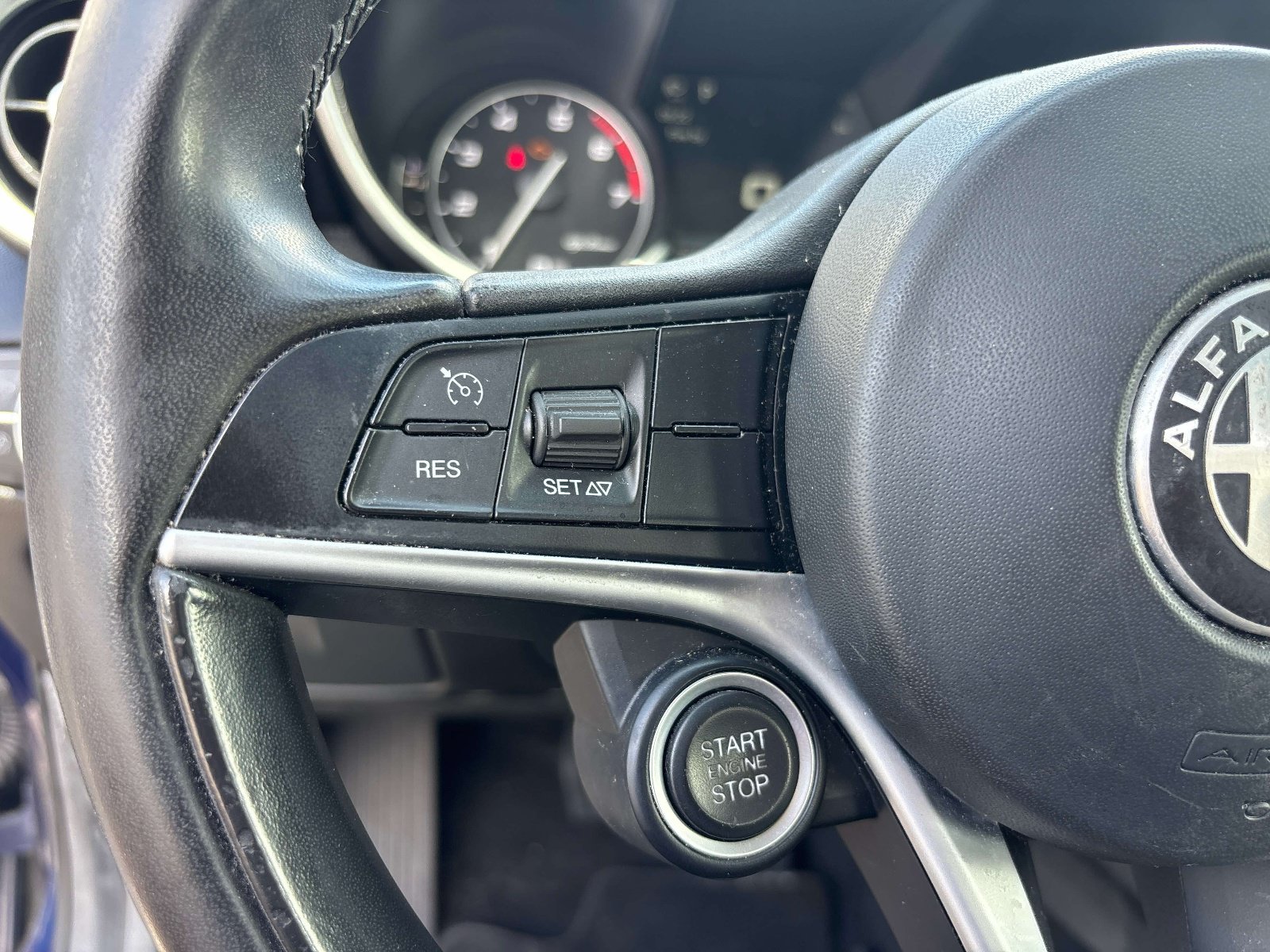 Used 2017 Alfa Romeo Giulia AWD w/ Cold Weather Package image 15