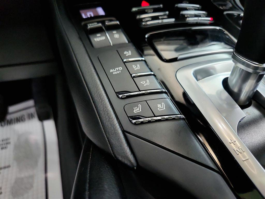 Used 2017 Porsche Cayenne Platinum Edition image 23